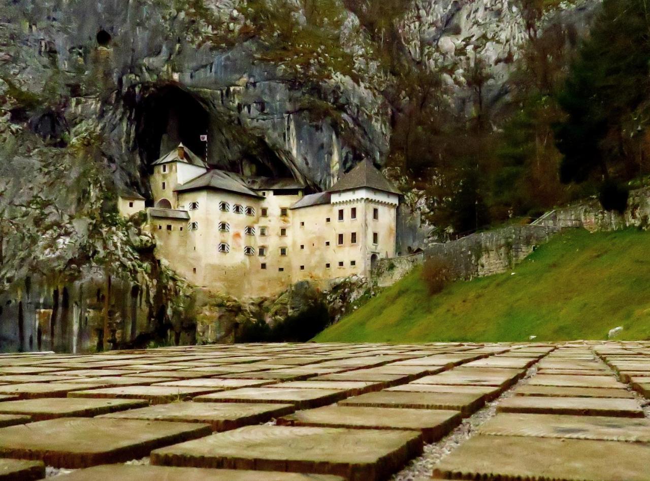 Gostilna Tratnik Hotel Col Exterior photo